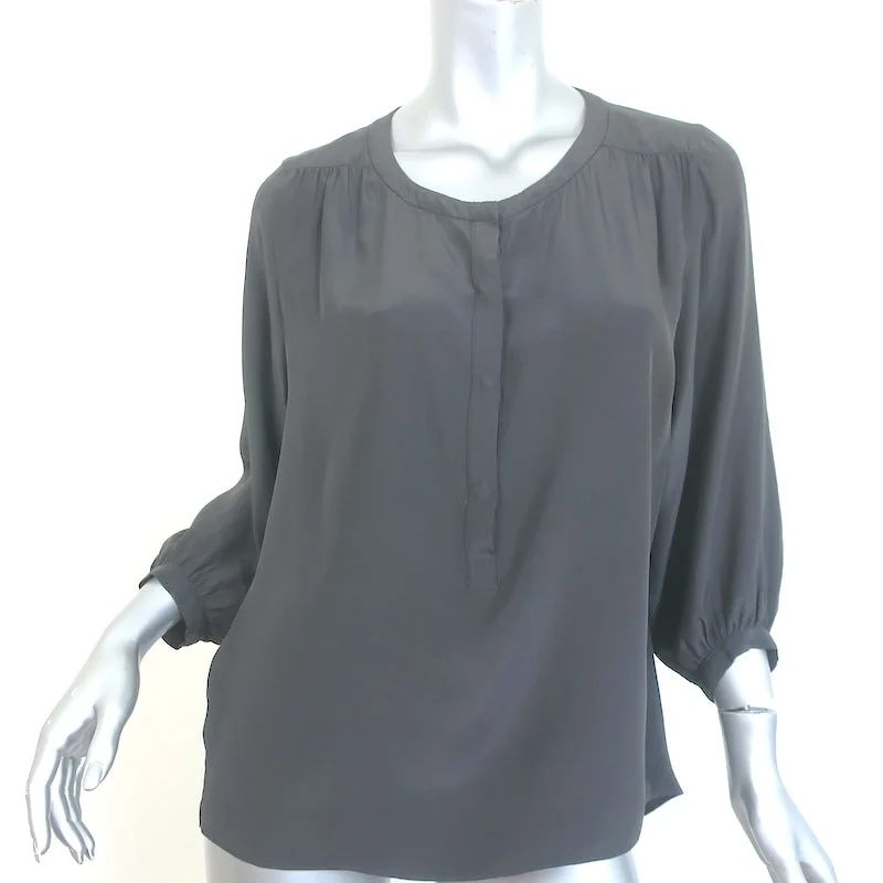 Rag & Bone Popover Blouse Gray Silk Size Small 3/4 Sleeve Top Elegant Embroidery Blouse Rag & Bone Popover Blouse Gray Silk Size Small 3/4 Sleeve Top Elegant Embroidery Blouse