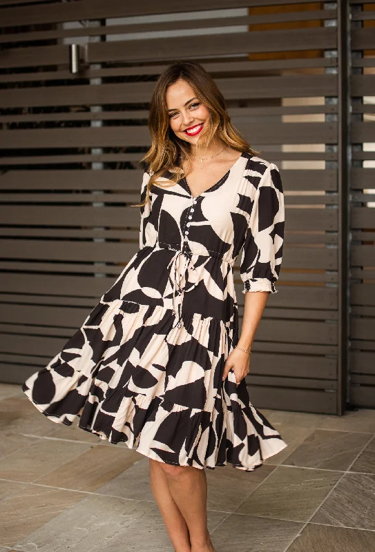Fria Geometric  3/4 Sleeve Selma Dress Mocha Abstract 8