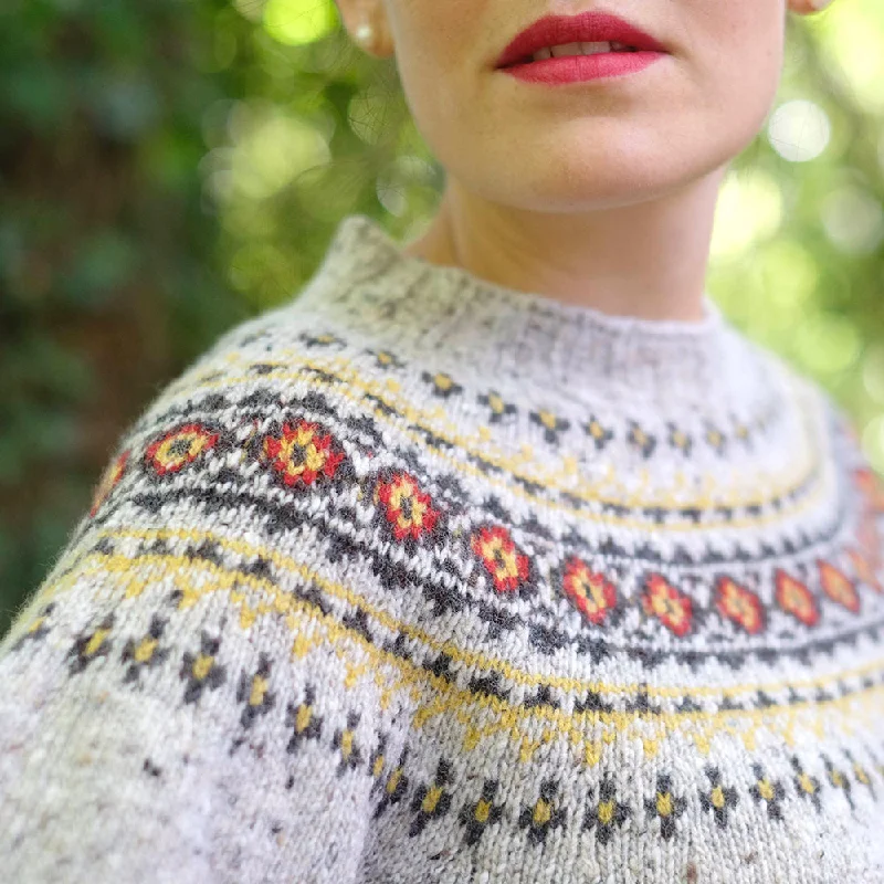 Pure wool fair isle jumper in beige Herringbone Houndstooth Plaid