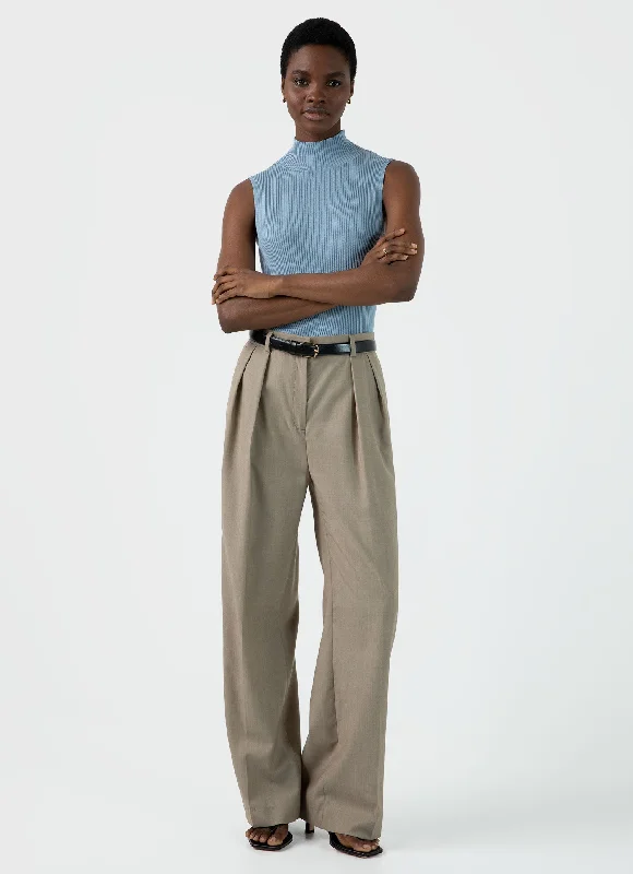 Women's Mulberry Silk Rib Vest Jumper in Light Blue Zippered Front Buttoned Front Snap Front Women's Mulberry Silk Rib Vest Jumper in Light Blue Zippered Front Buttoned Front Snap Front