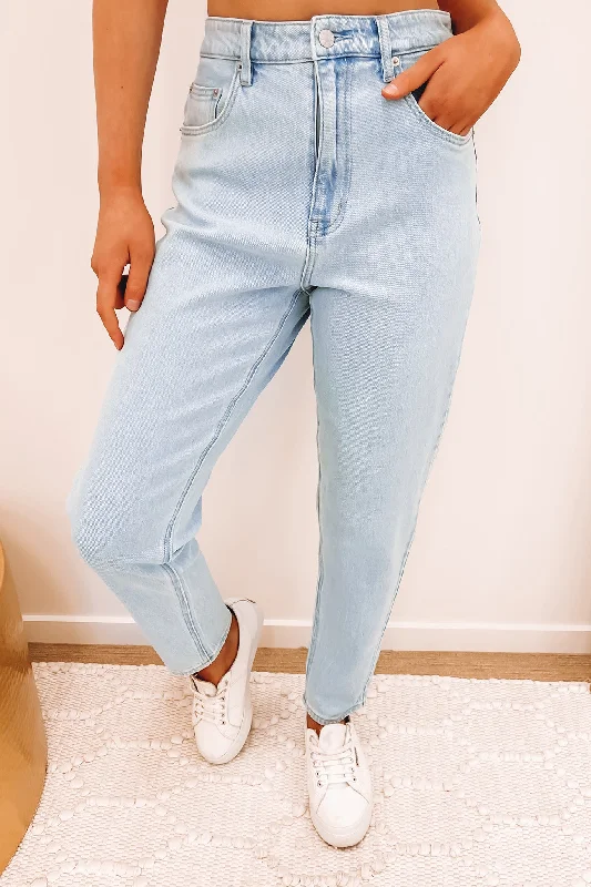Hi Taper Jean Serendipity Fashionable Relaxed Fit Denim