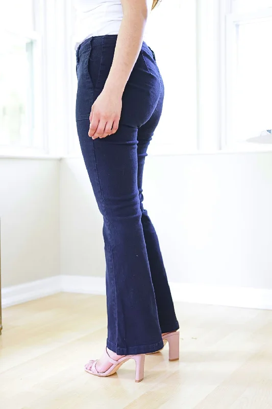 Petite Mid Rise Slight Flared Hem Jeans (Black) Comfortable Straight-Legged Denim