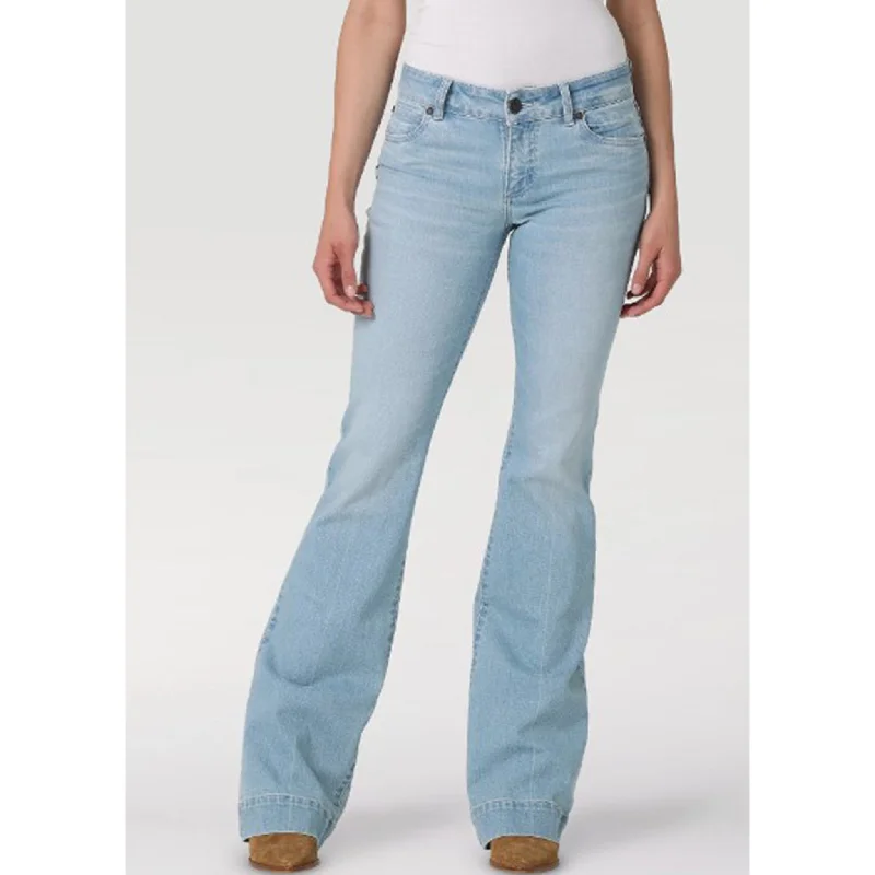 Wrangler Women's Retro Mae Jeans Fashionable Bootcut Jeans
